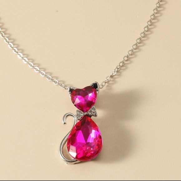 NWT Brand New Gorgeous Rhinestone Cat Necklace Amazing Quality Pendant And Chain - Picture 1 of 9